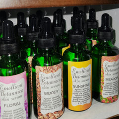 Emollient Botannica skin serum